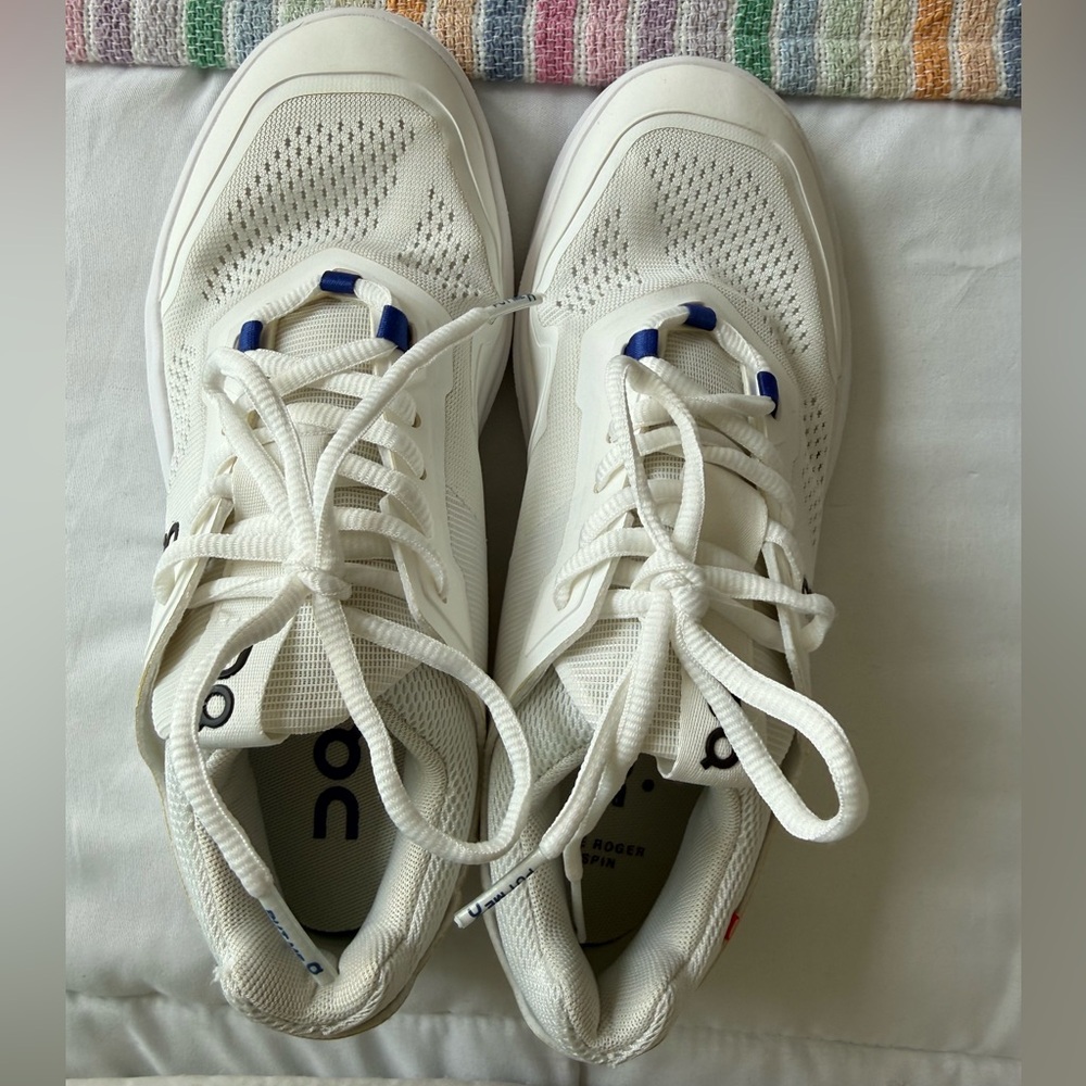 ON Cloud The Roger women’s size 6 - Picture 4 of 10